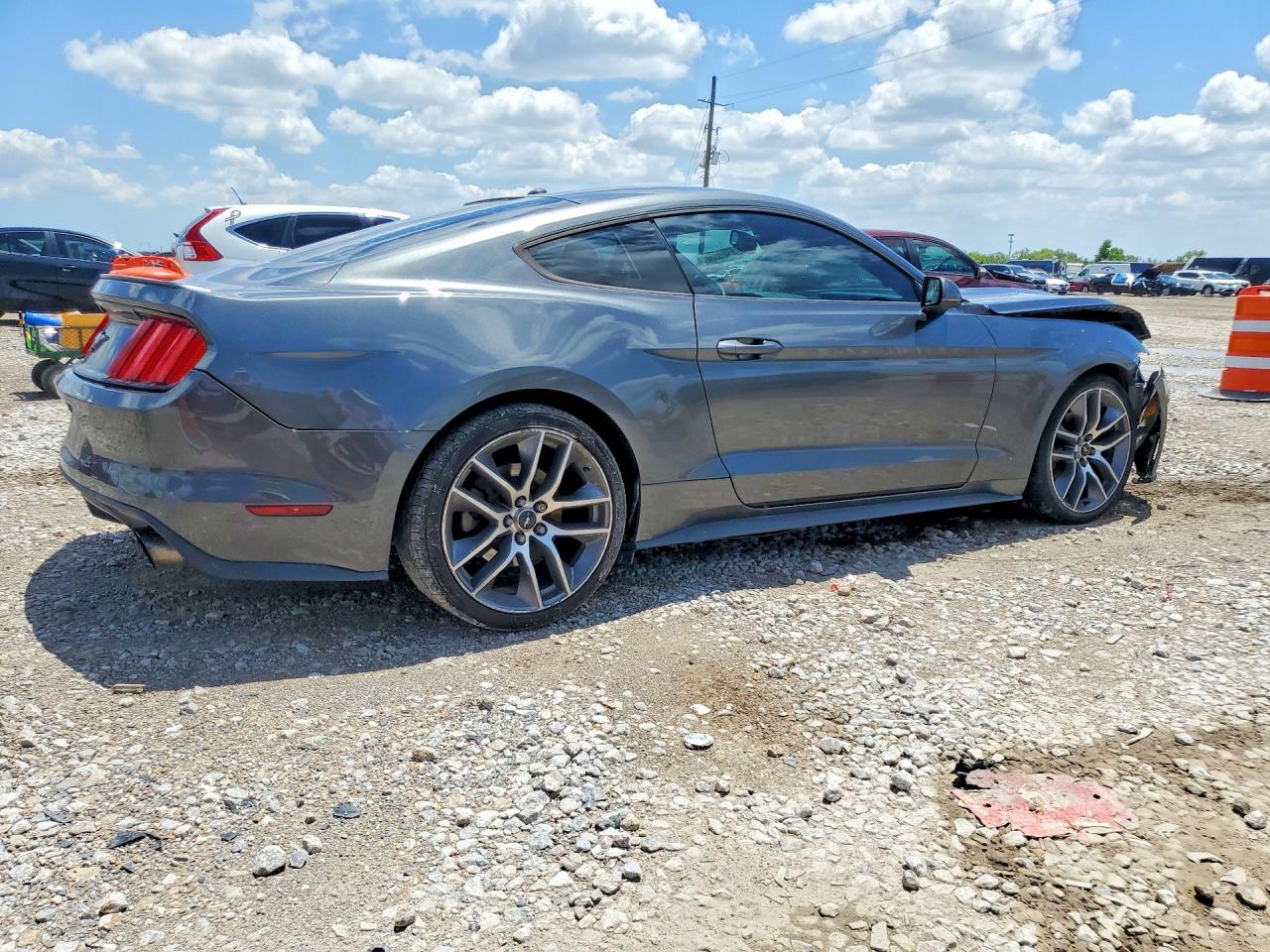 2015 FORD MUSTANG photo 5