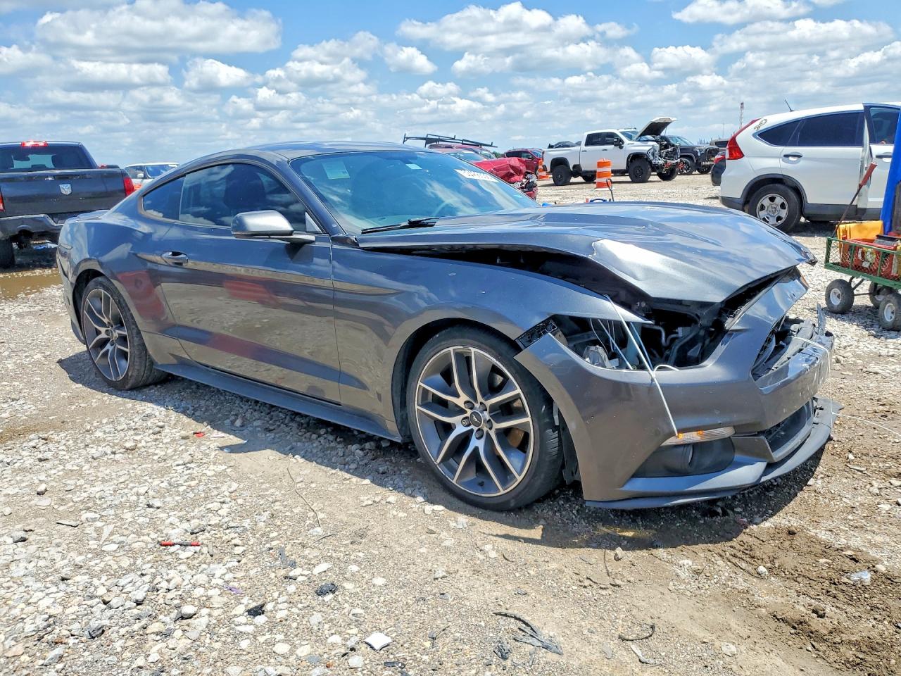2015 FORD MUSTANG photo 7