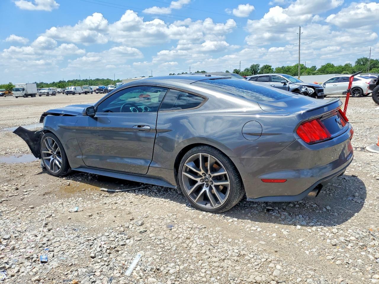 2015 FORD MUSTANG photo 3