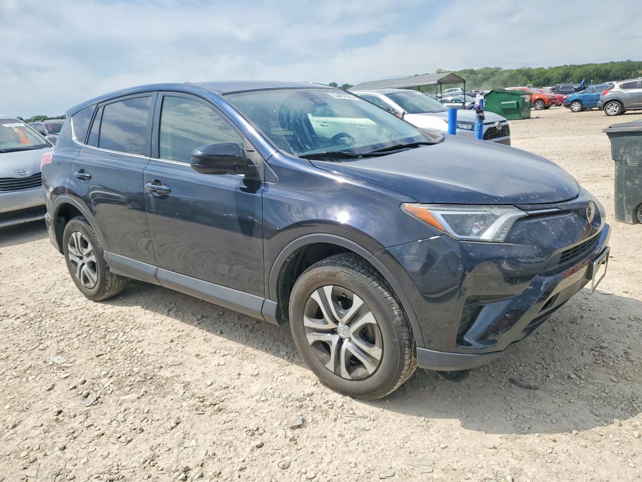 2018 TOYOTA RAV4 LE photo 10