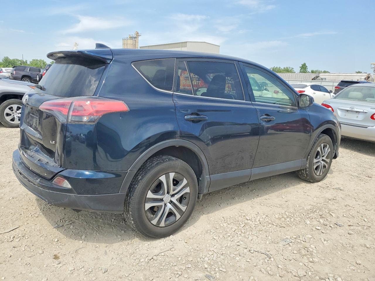 2018 TOYOTA RAV4 LE photo 7