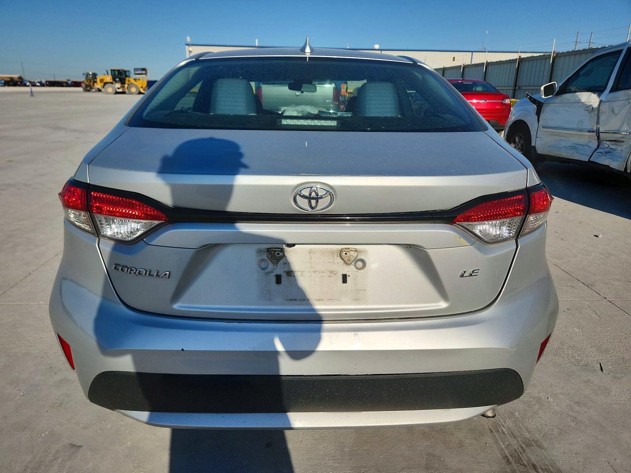 2020 TOYOTA COROLLA LE photo 11