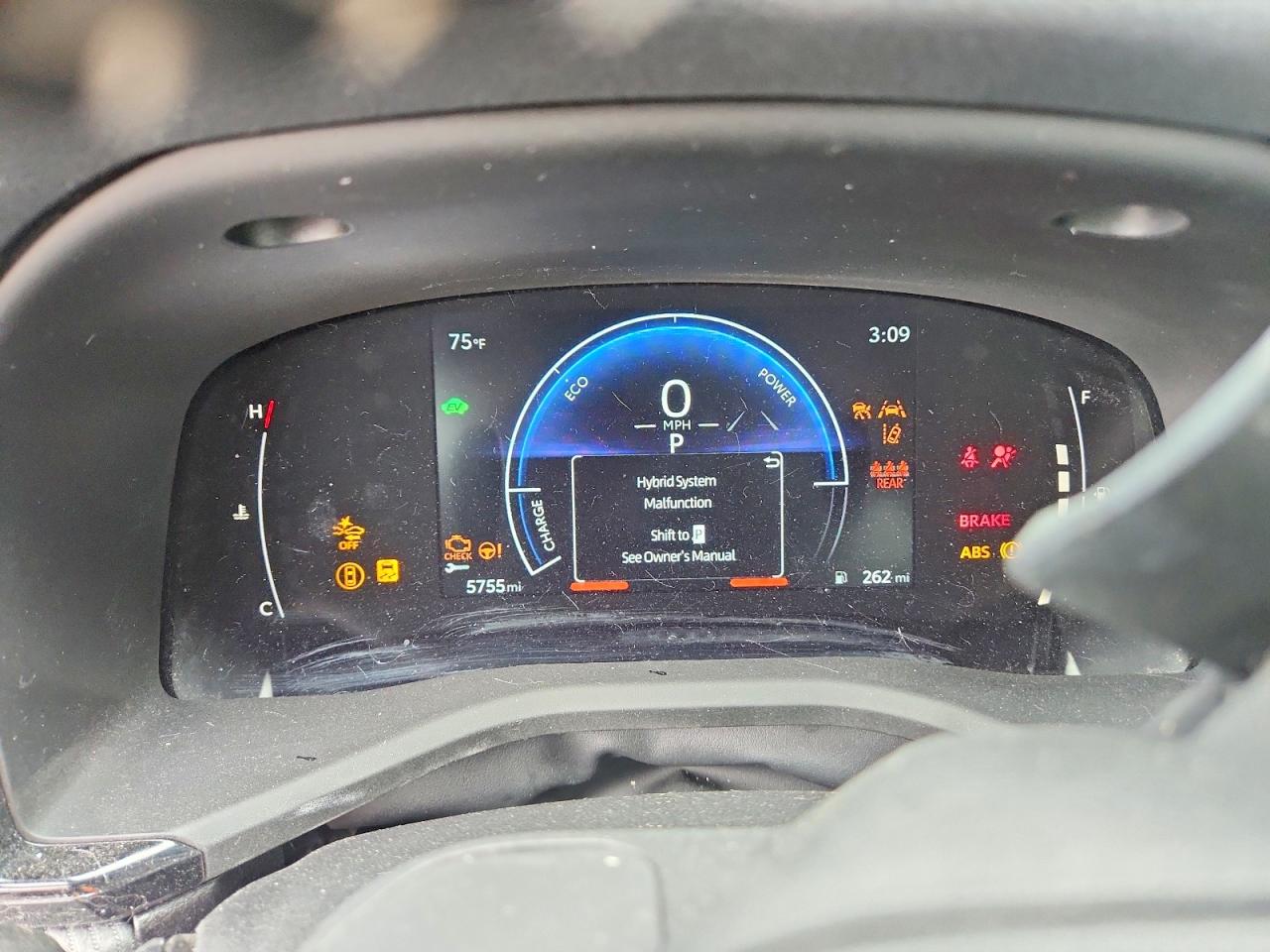 2025 TOYOTA CAMRY SE photo 17