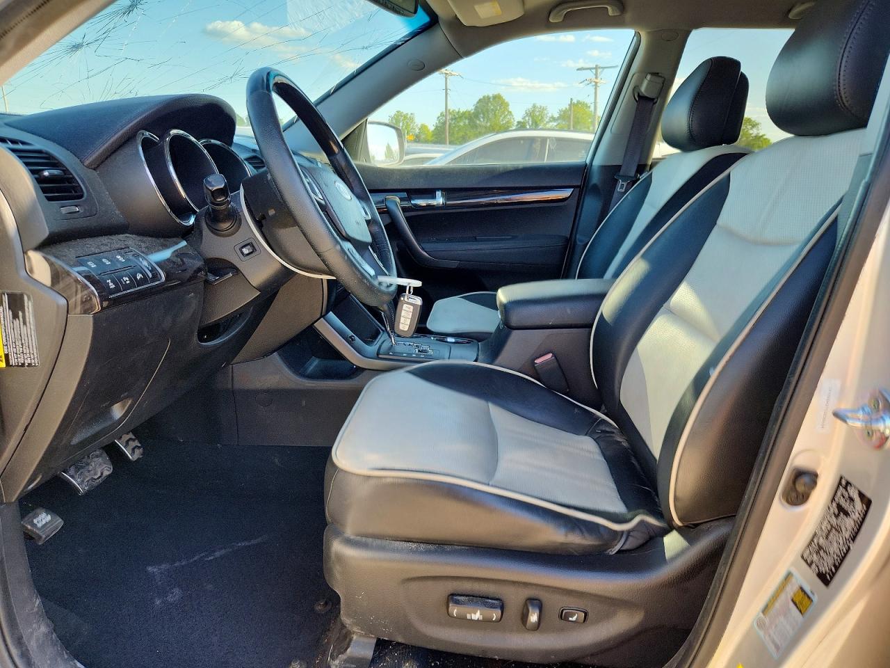 2012 KIA SORENTO SX photo 13