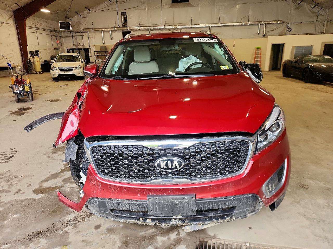 2017 KIA SORENTO LX photo 5