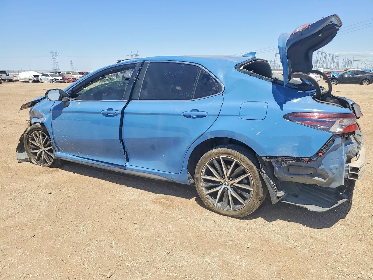 2023 TOYOTA CAMRY SE photo 2