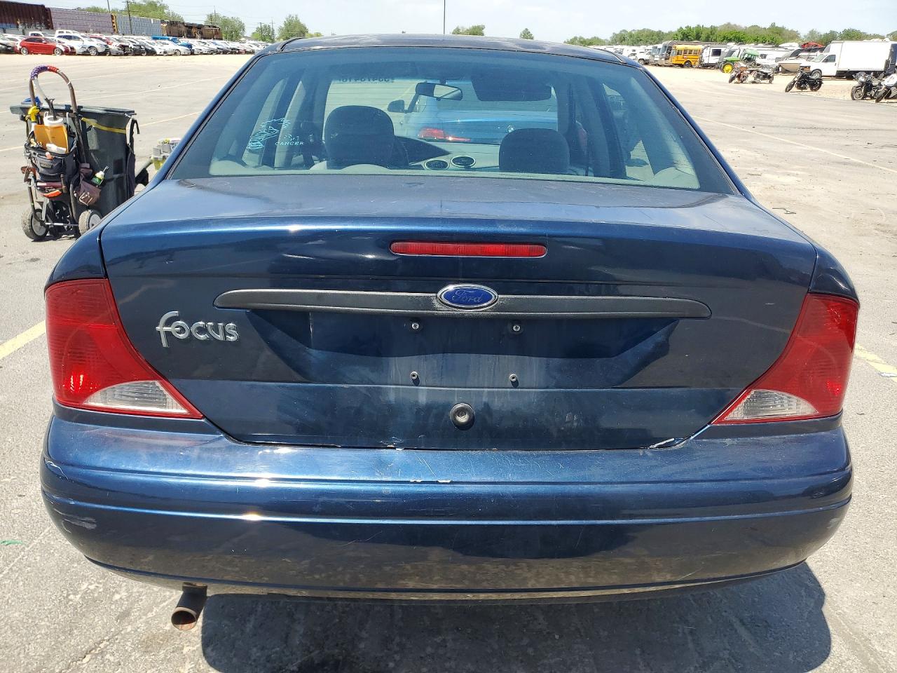 2003 FORD FOCUS LX photo 11