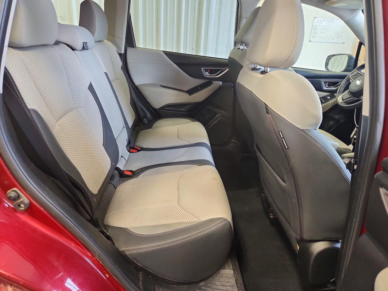 2019 SUBARU FORESTER PREMIUM photo 28