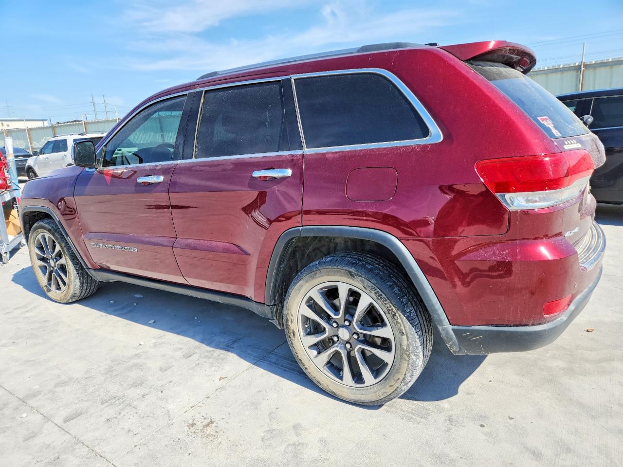 2018 JEEP GRAND CHEROKEE LIMITED photo 4