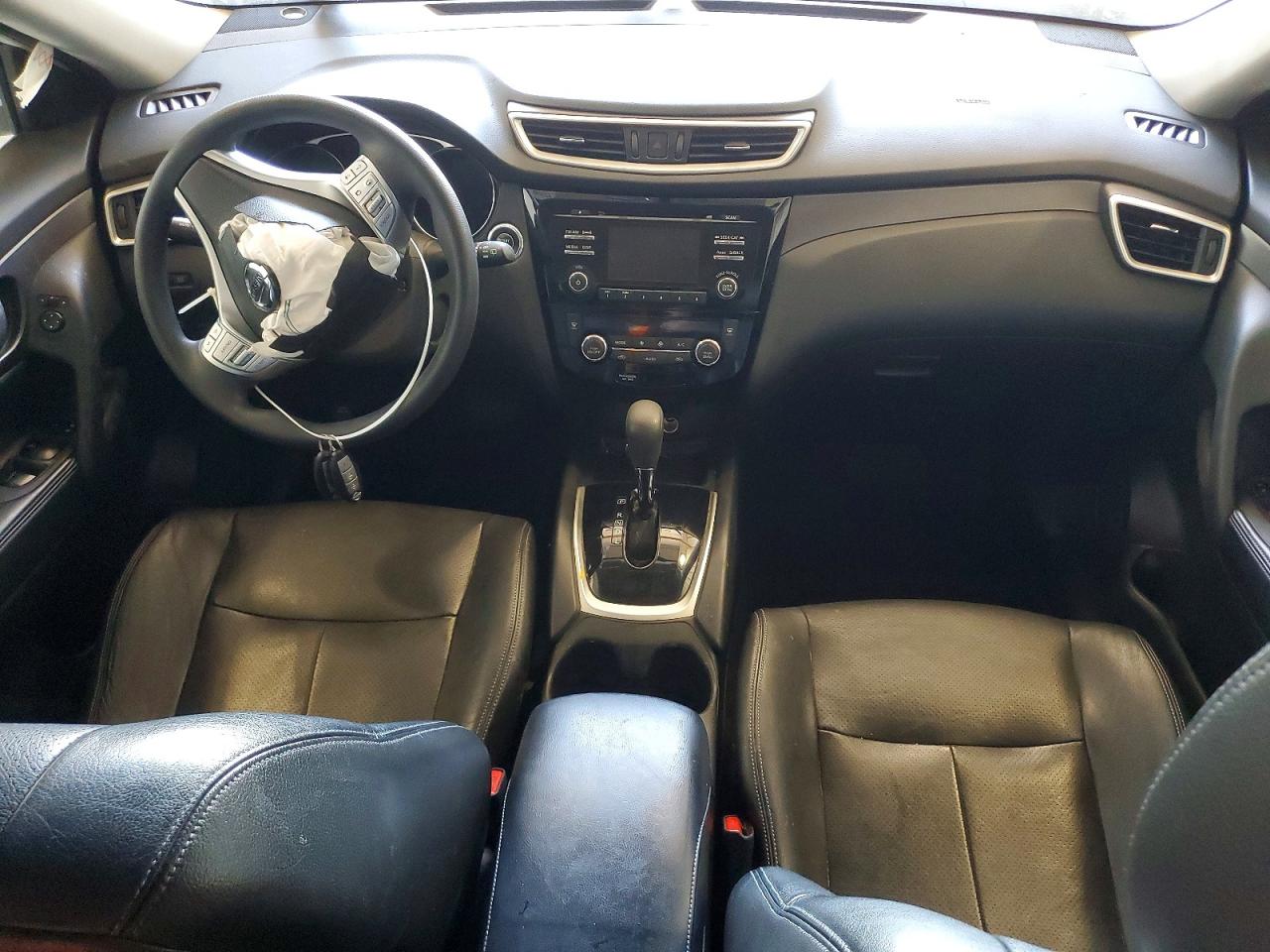 2016 NISSAN ROGUE SV photo 15