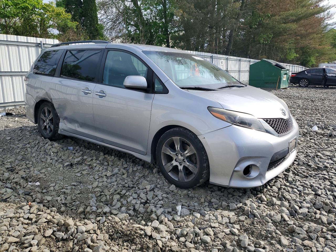 2015 TOYOTA SIENNA SPORT photo 7