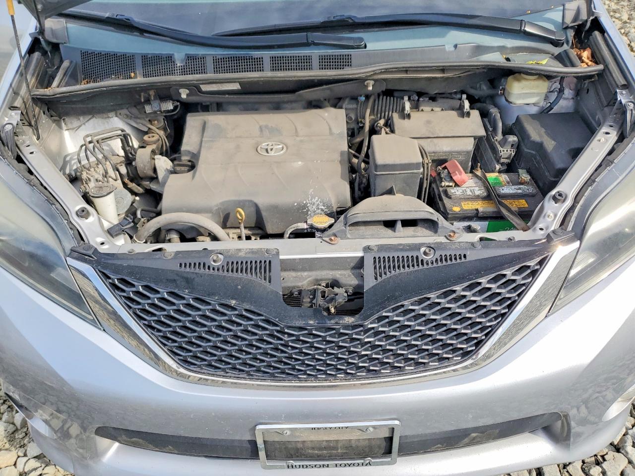 2015 TOYOTA SIENNA SPORT photo 23