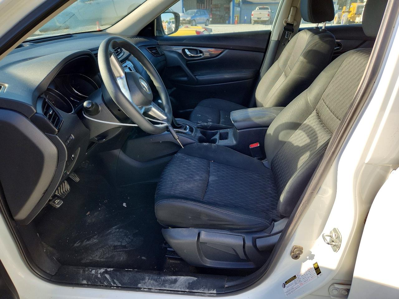 2018 NISSAN ROGUE S photo 13