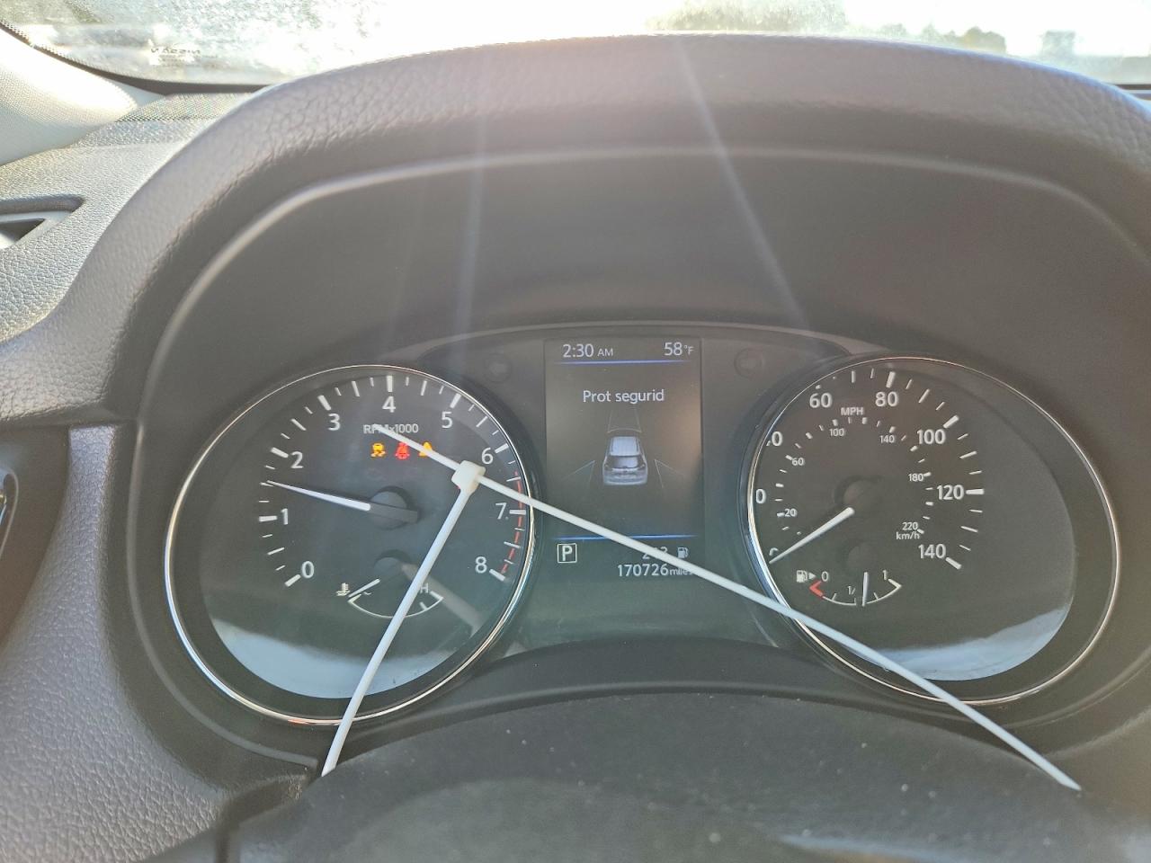 2018 NISSAN ROGUE S photo 17