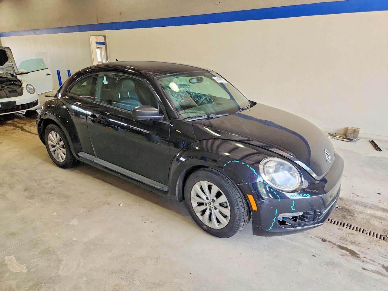 2016 VOLKSWAGEN BEETLE 1.8T photo 4