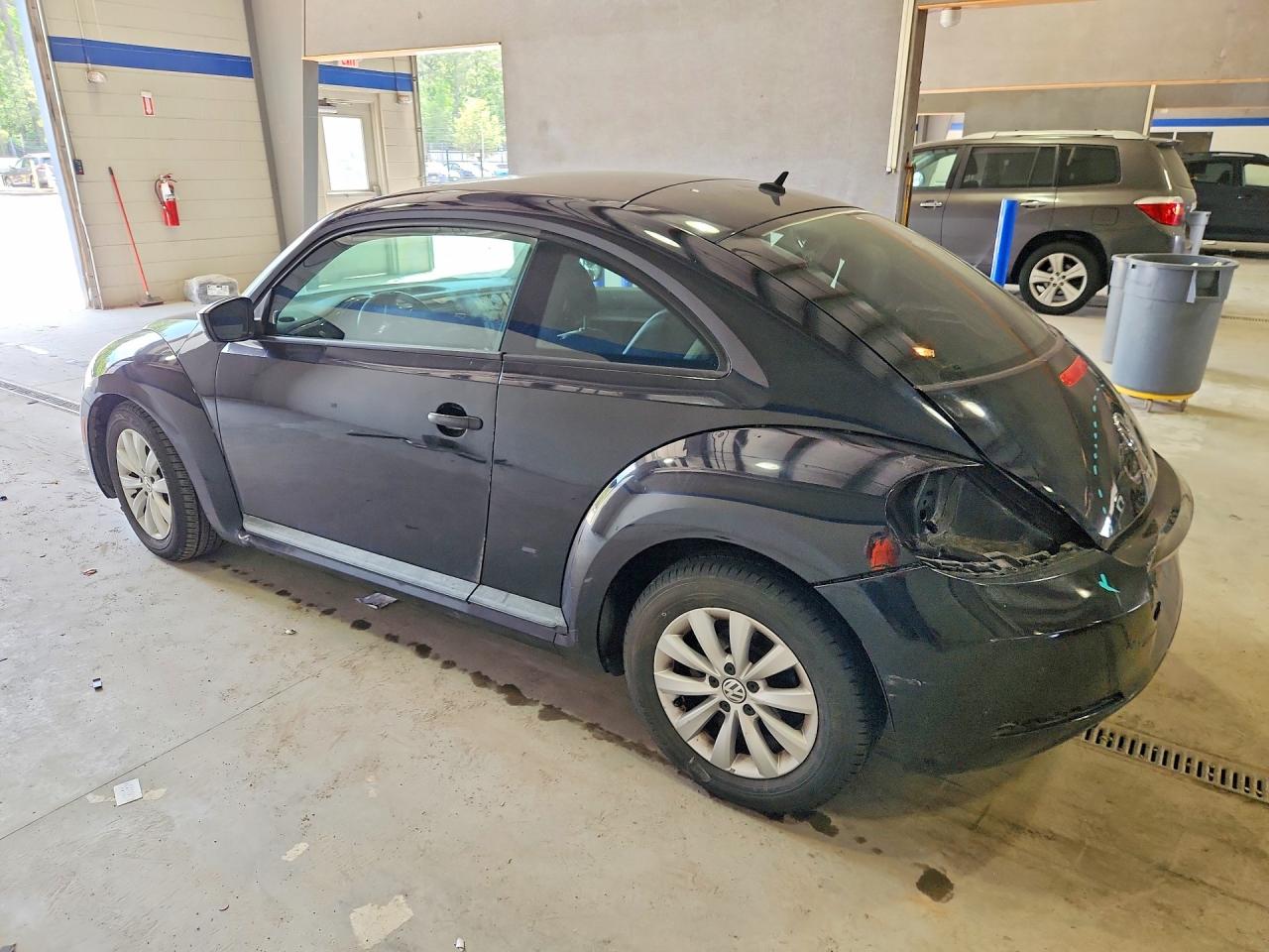 2016 VOLKSWAGEN BEETLE 1.8T photo 2