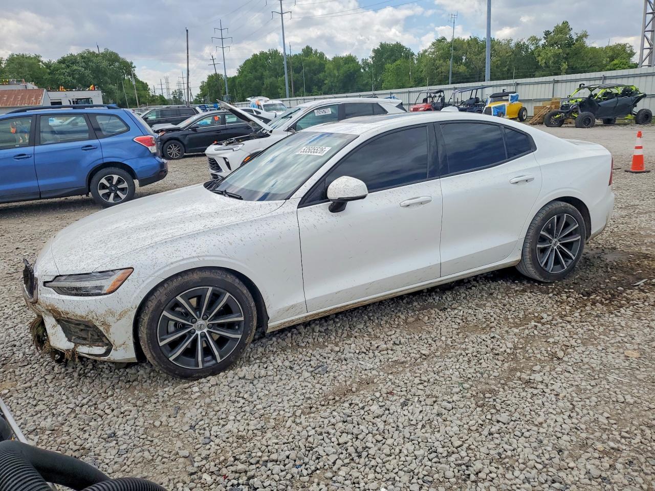 2021 VOLVO S60