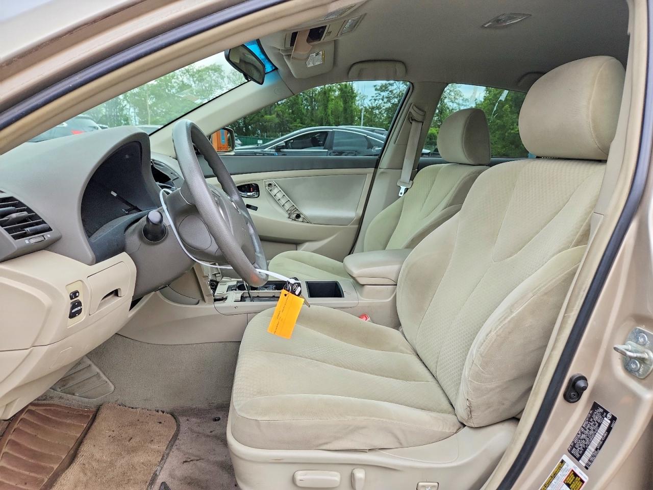2008 TOYOTA CAMRY LE photo 19
