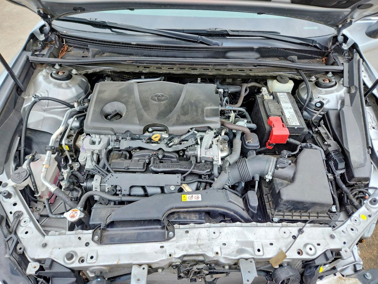2019 TOYOTA CAMRY LE photo 21