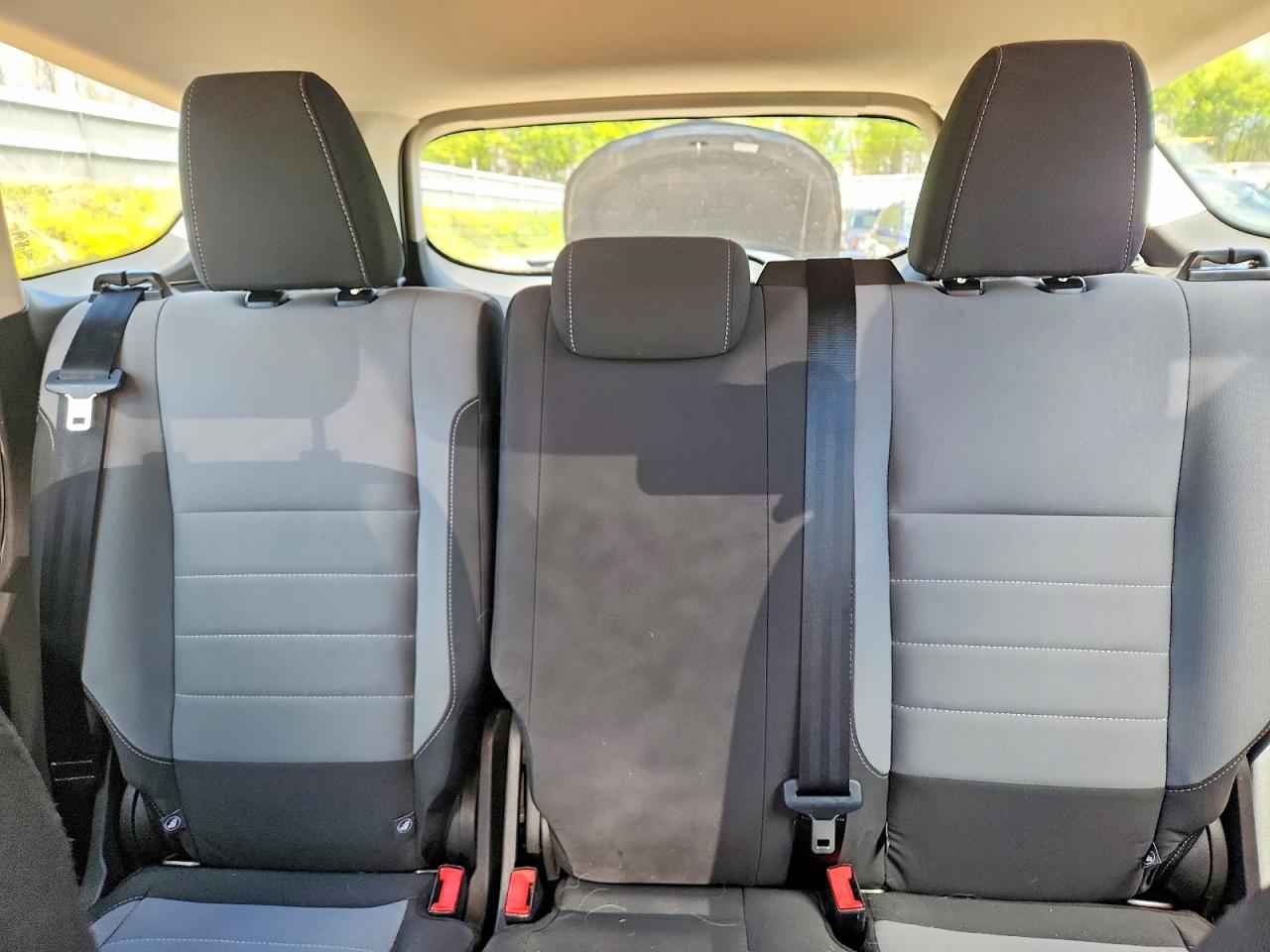 2017 FORD ESCAPE S photo 19