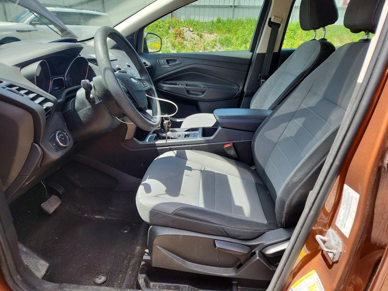 2017 FORD ESCAPE S photo 13