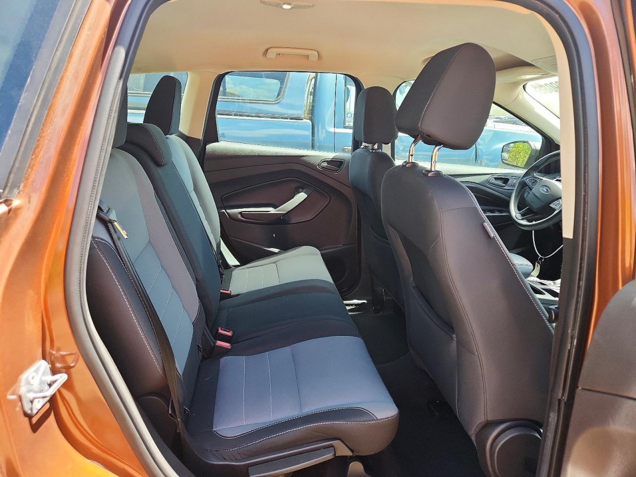 2017 FORD ESCAPE S photo 21