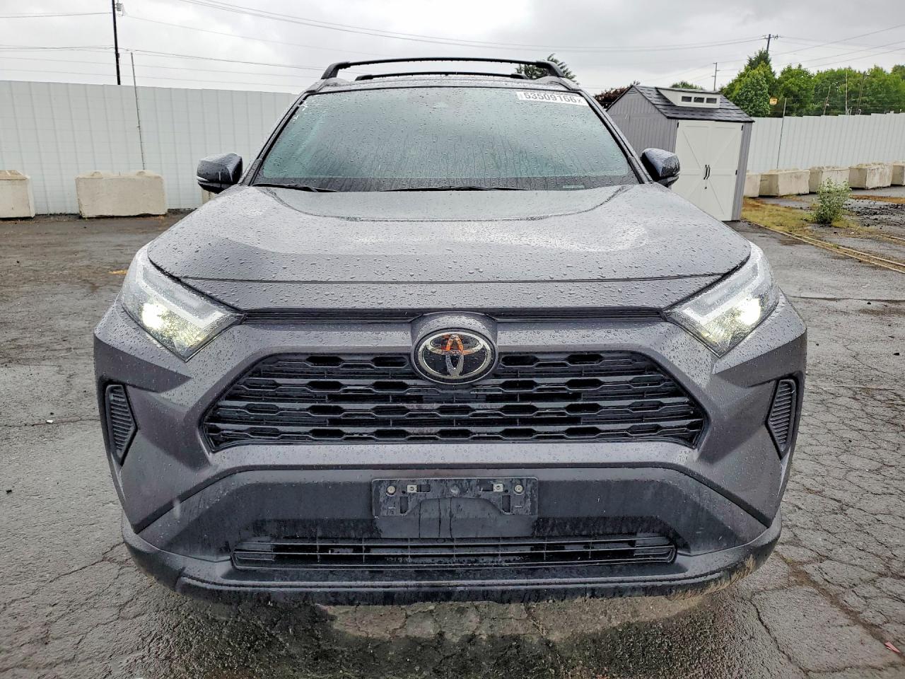 2022 TOYOTA RAV4 XLE photo 5