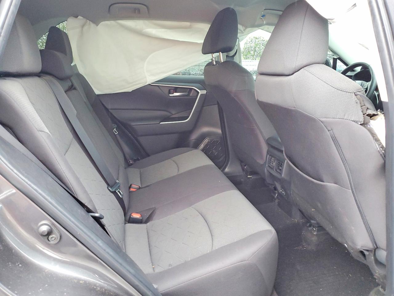 2022 TOYOTA RAV4 XLE photo 11