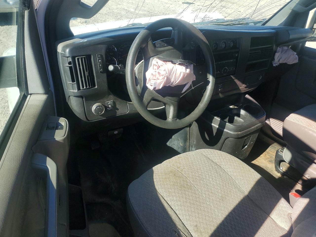 2017 GMC SAVANA 2500 CARGO DELIVERY VAN photo 22