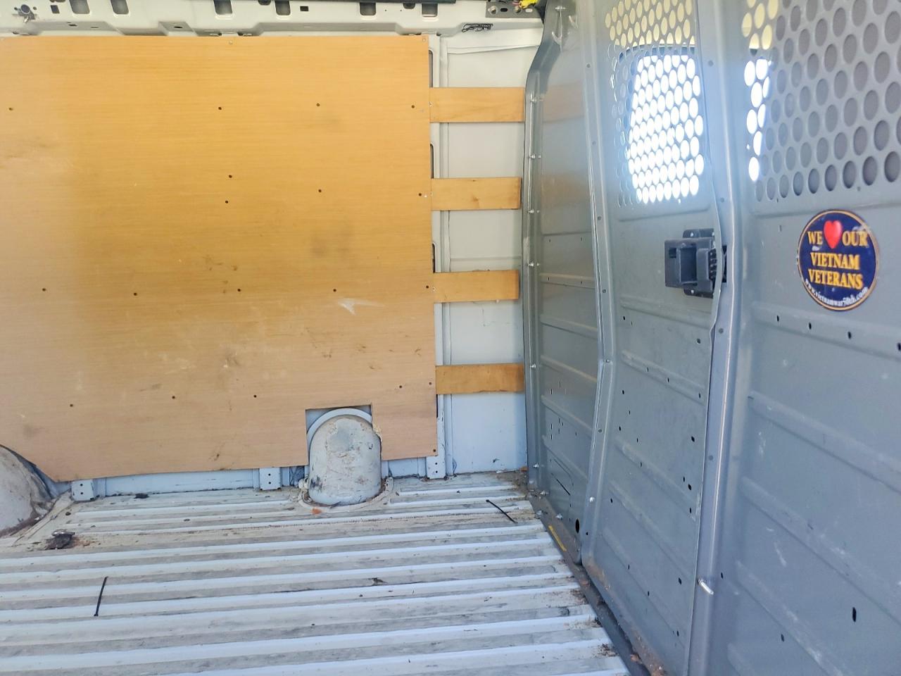 2017 GMC SAVANA 2500 CARGO DELIVERY VAN photo 31