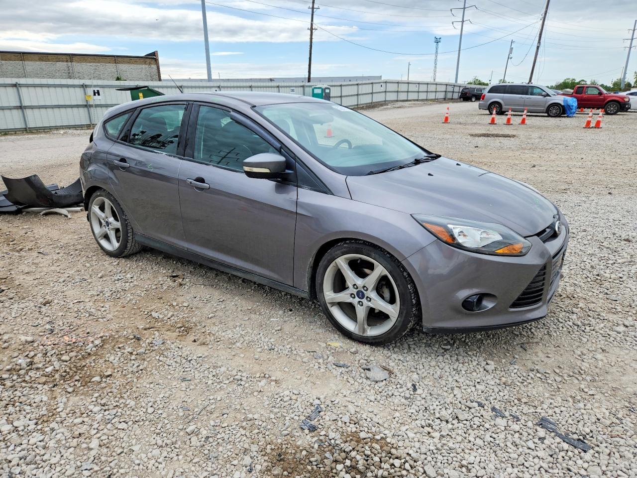 2014 FORD FOCUS TITANIUM photo 4
