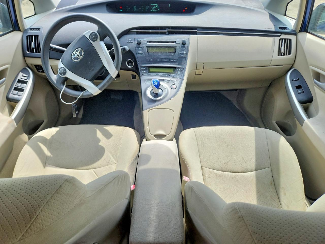 2011 TOYOTA PRIUS TWO photo 8
