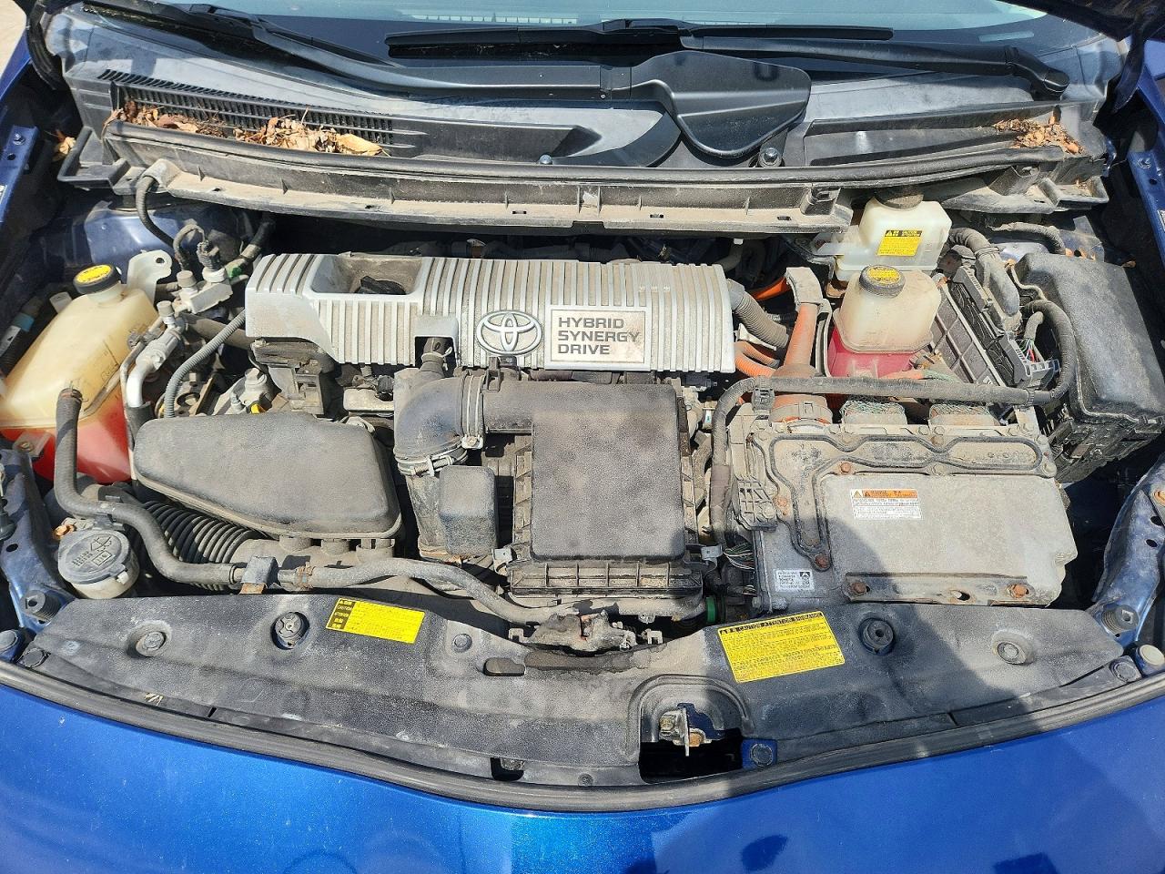 2011 TOYOTA PRIUS TWO photo 11