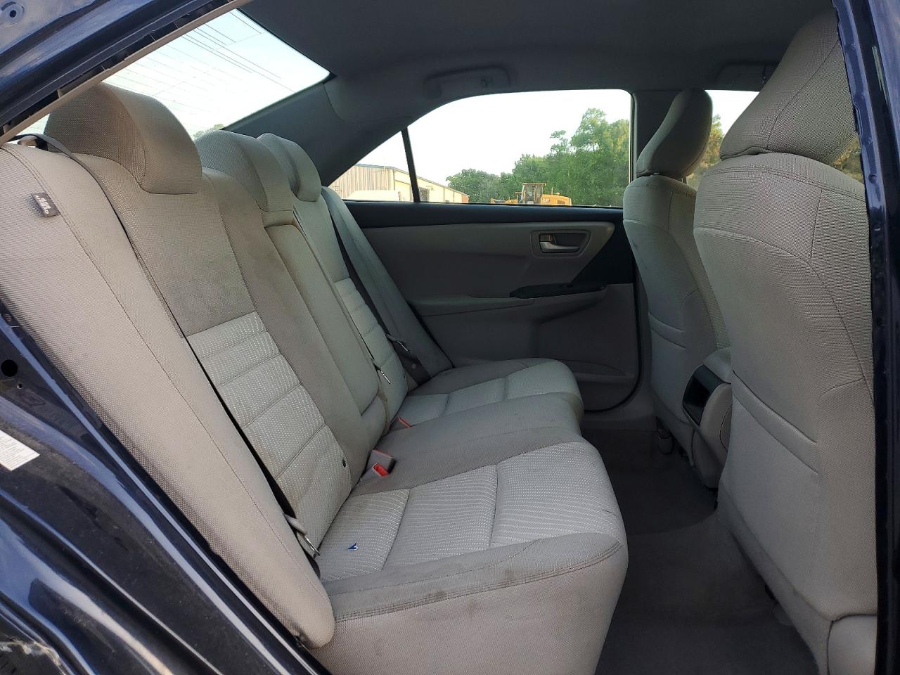 2016 TOYOTA CAMRY LE photo 28