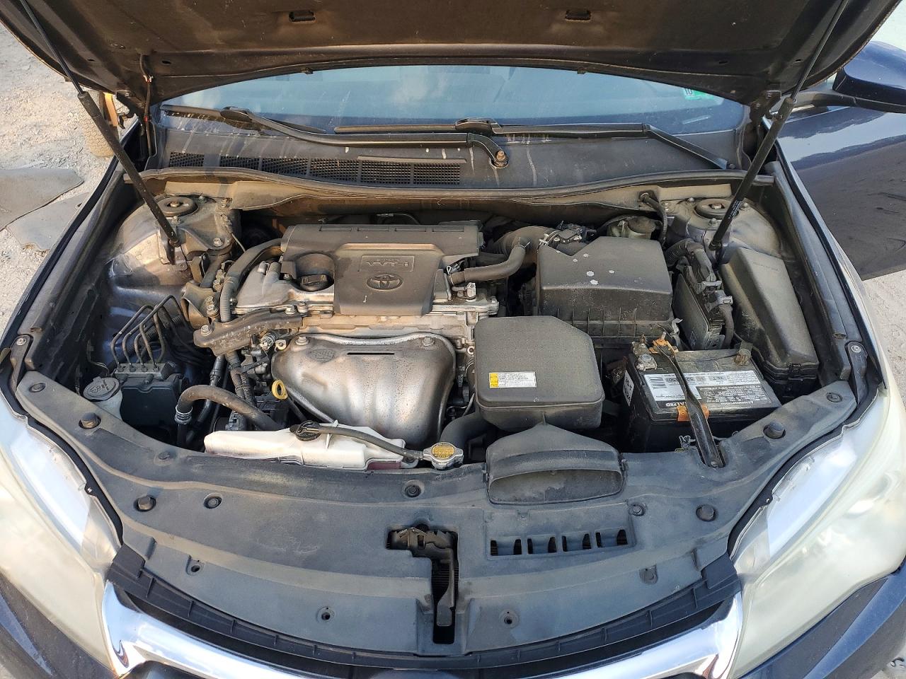 2016 TOYOTA CAMRY LE photo 31