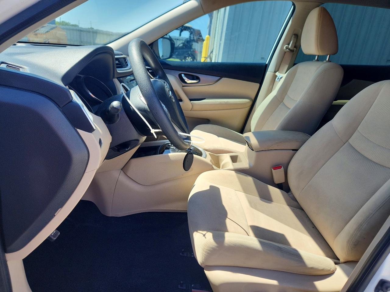 2016 NISSAN ROGUE SV photo 7