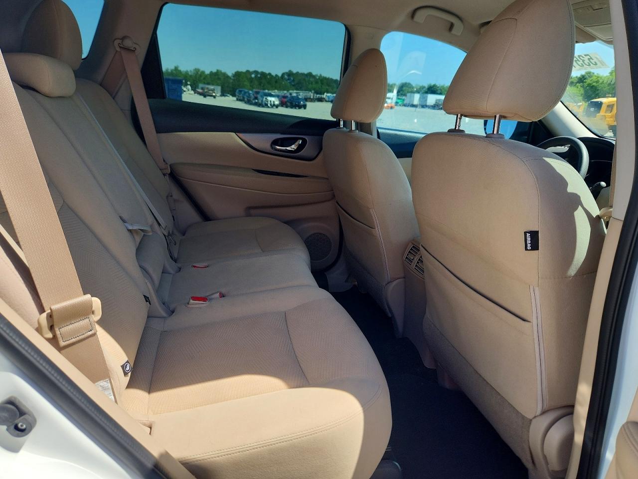 2016 NISSAN ROGUE SV photo 11