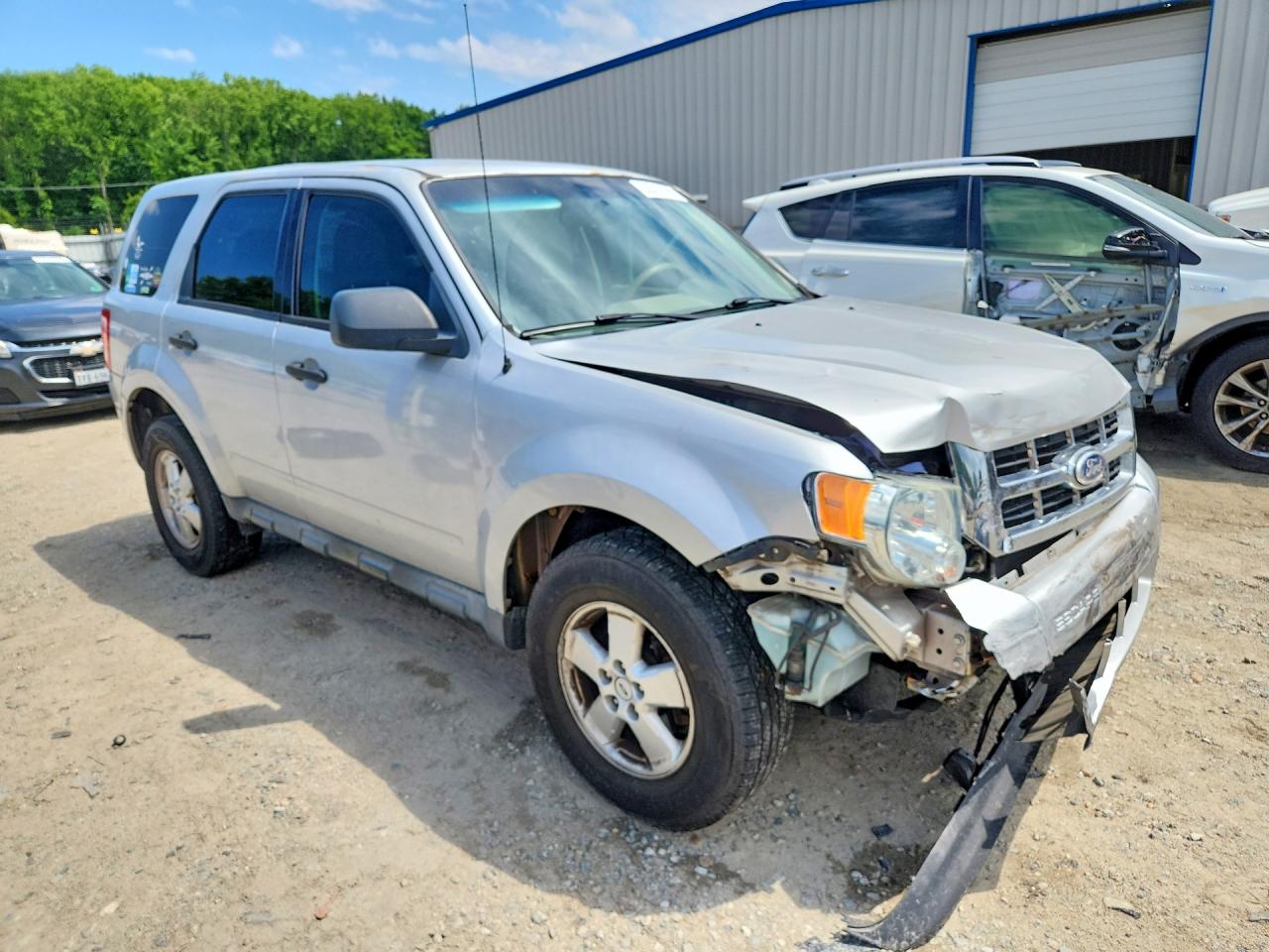 2010 FORD ESCAPE XLS photo 7