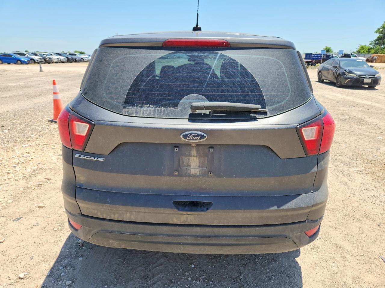 2019 FORD ESCAPE S photo 16