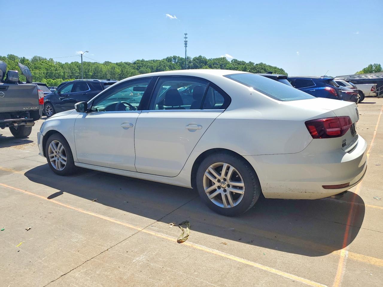 2017 VOLKSWAGEN JETTA S photo 2