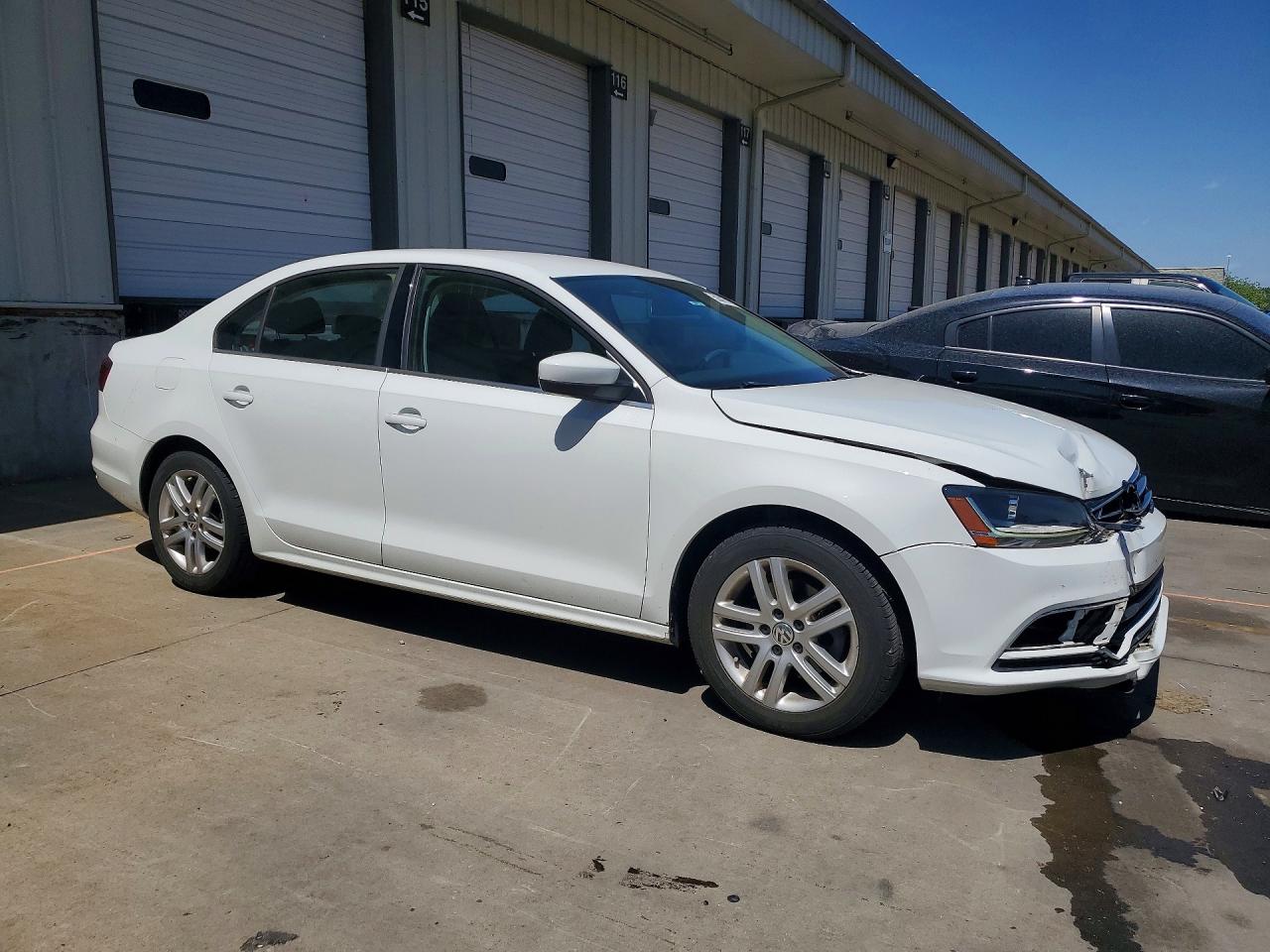 2017 VOLKSWAGEN JETTA S photo 4