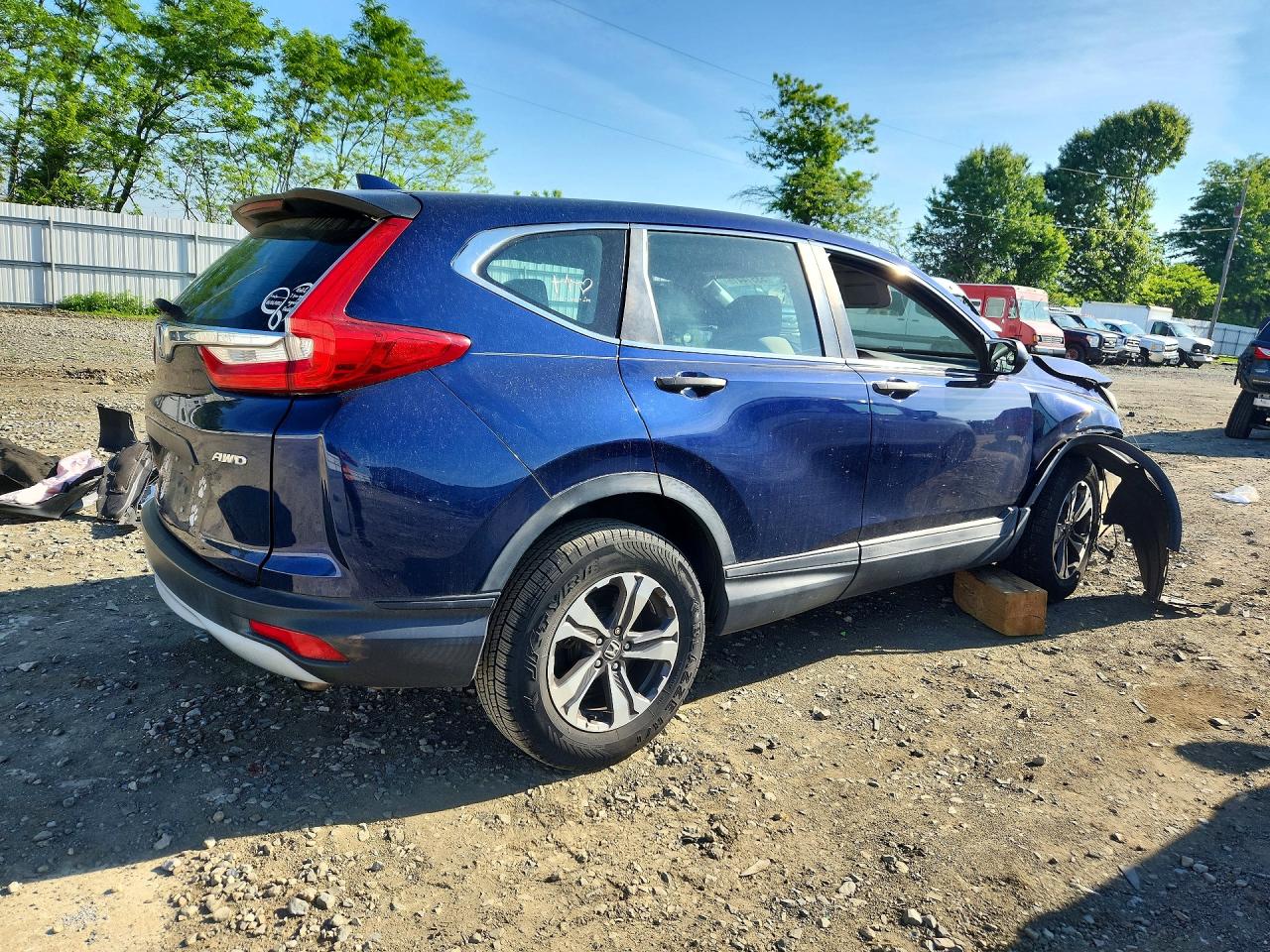 2017 HONDA CR-V LX photo 5