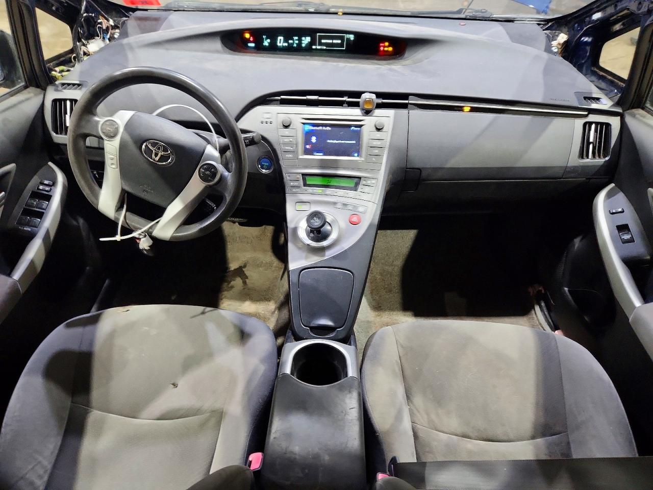 2012 TOYOTA PRIUS TWO photo 8