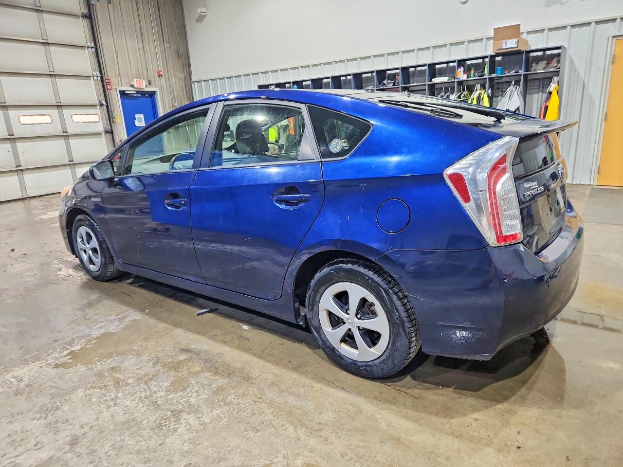 2012 TOYOTA PRIUS TWO photo 2