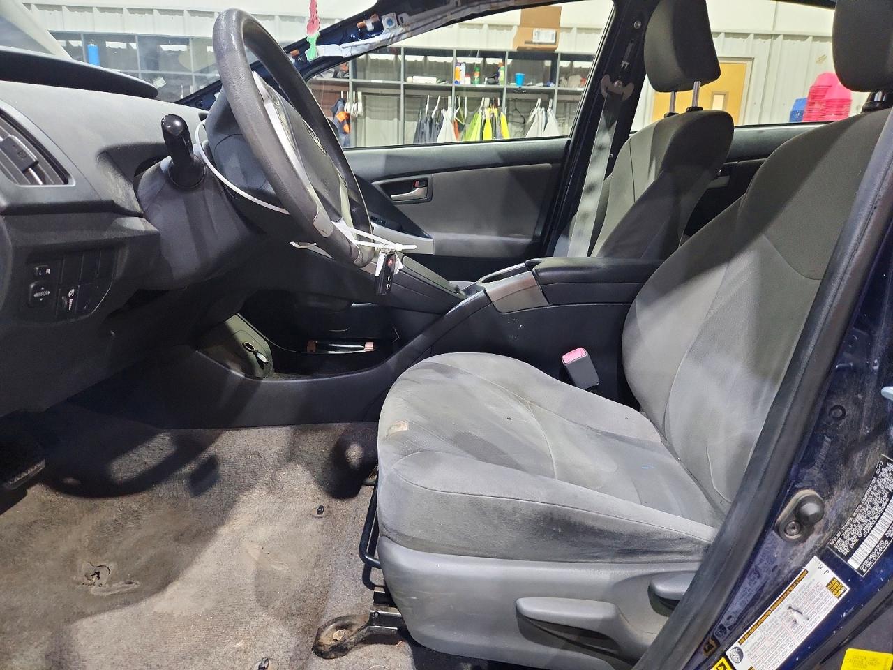 2012 TOYOTA PRIUS TWO photo 7