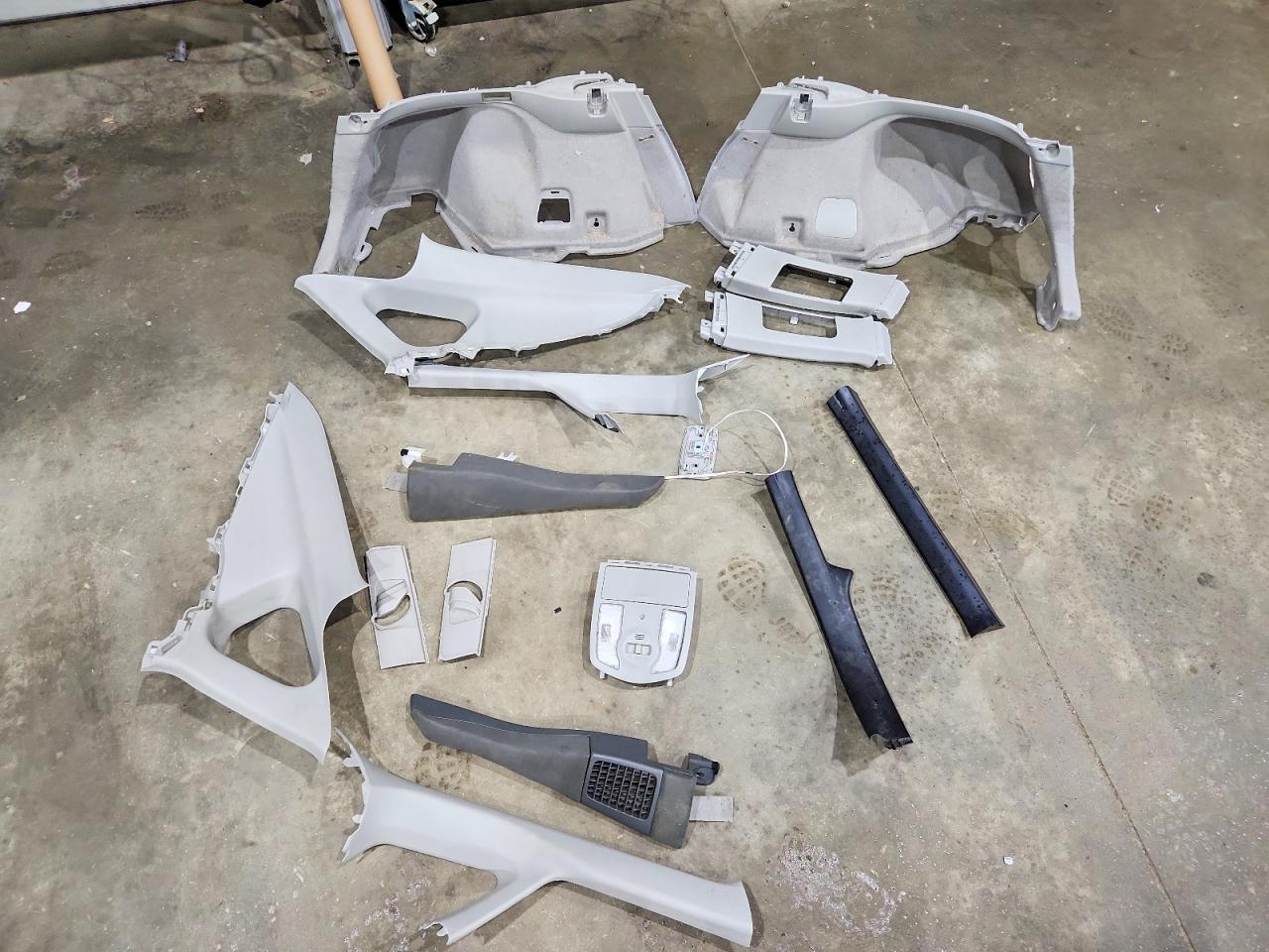 2012 TOYOTA PRIUS TWO photo 12