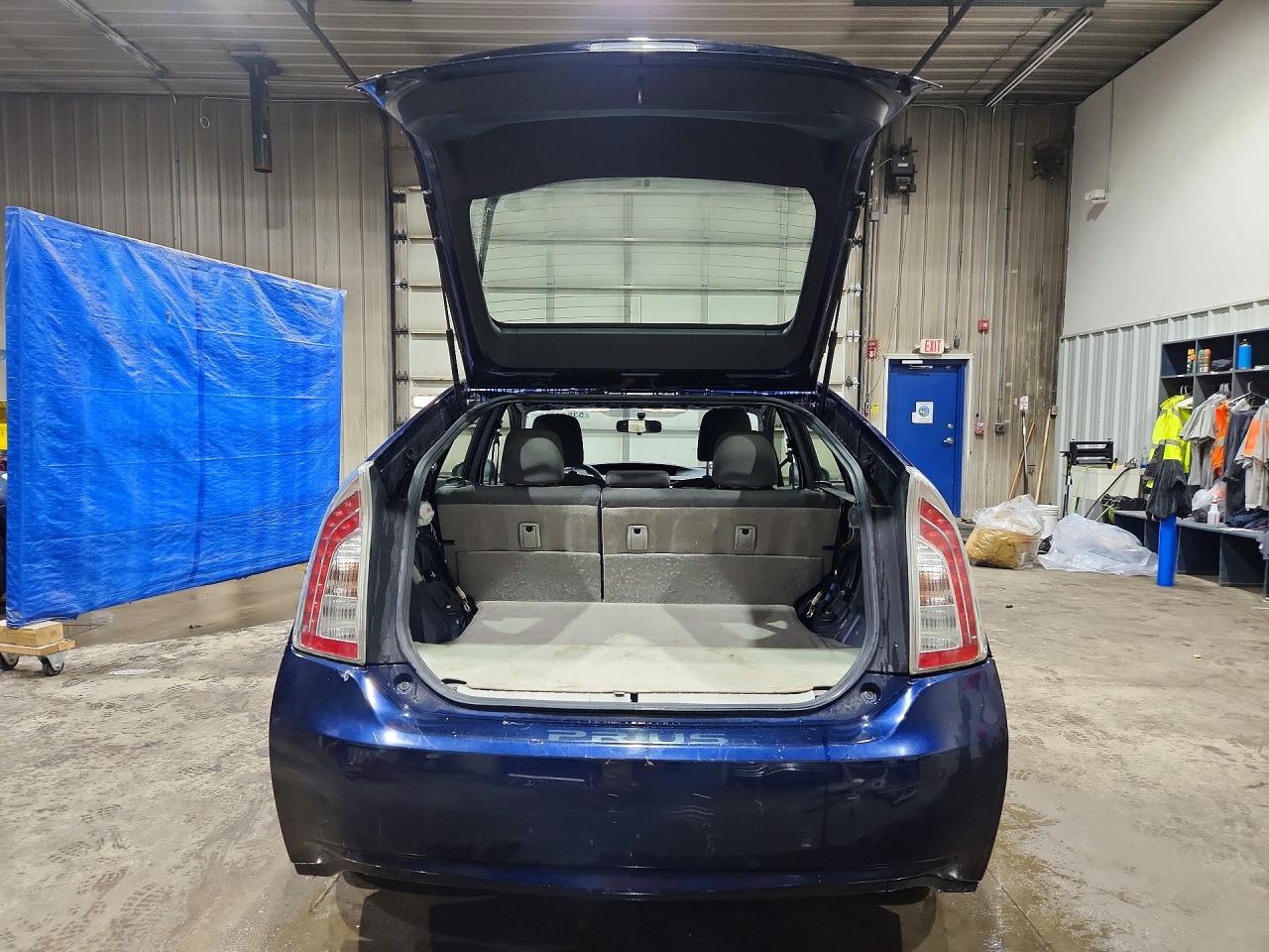 2012 TOYOTA PRIUS TWO photo 6