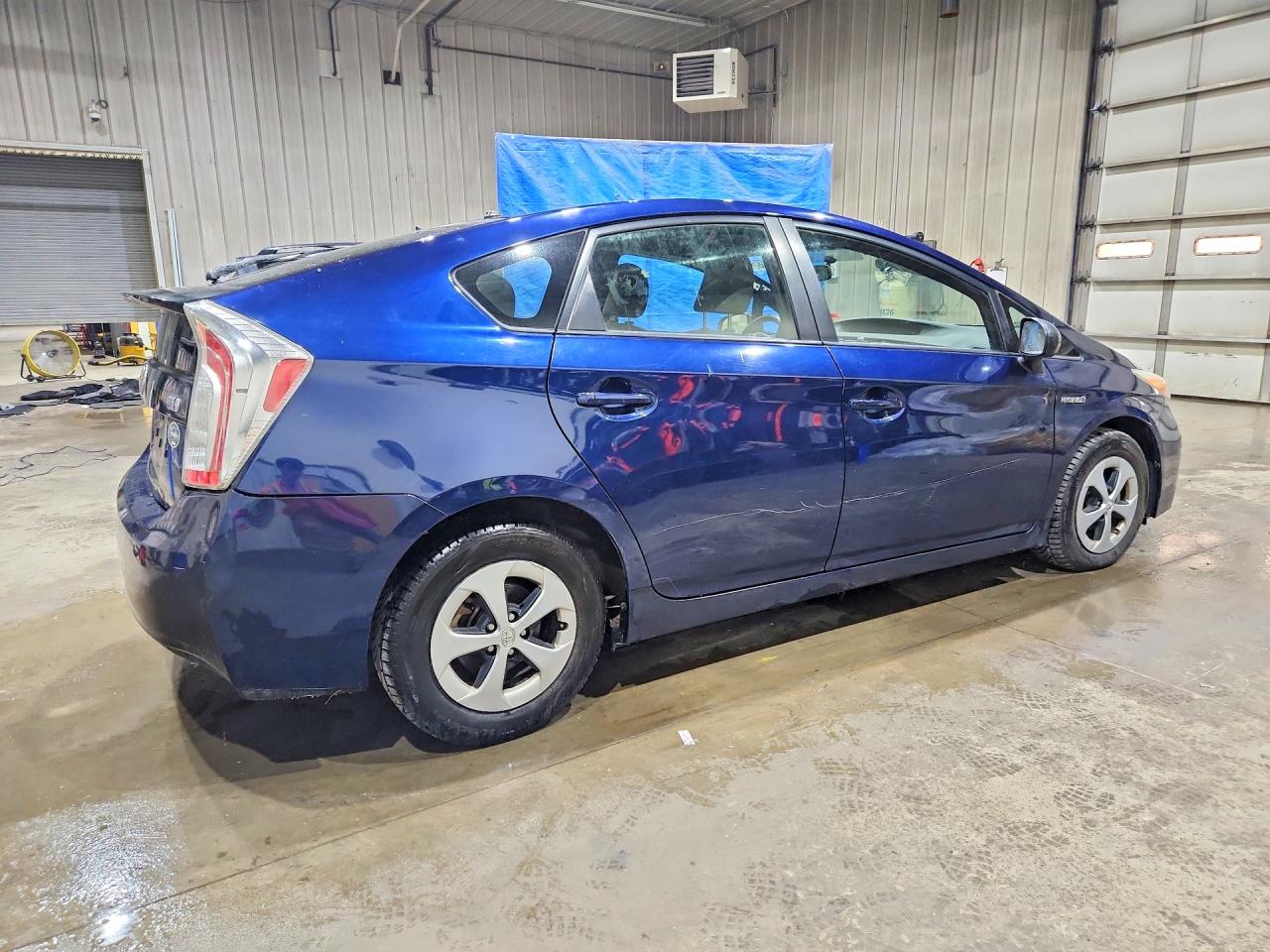 2012 TOYOTA PRIUS TWO photo 3
