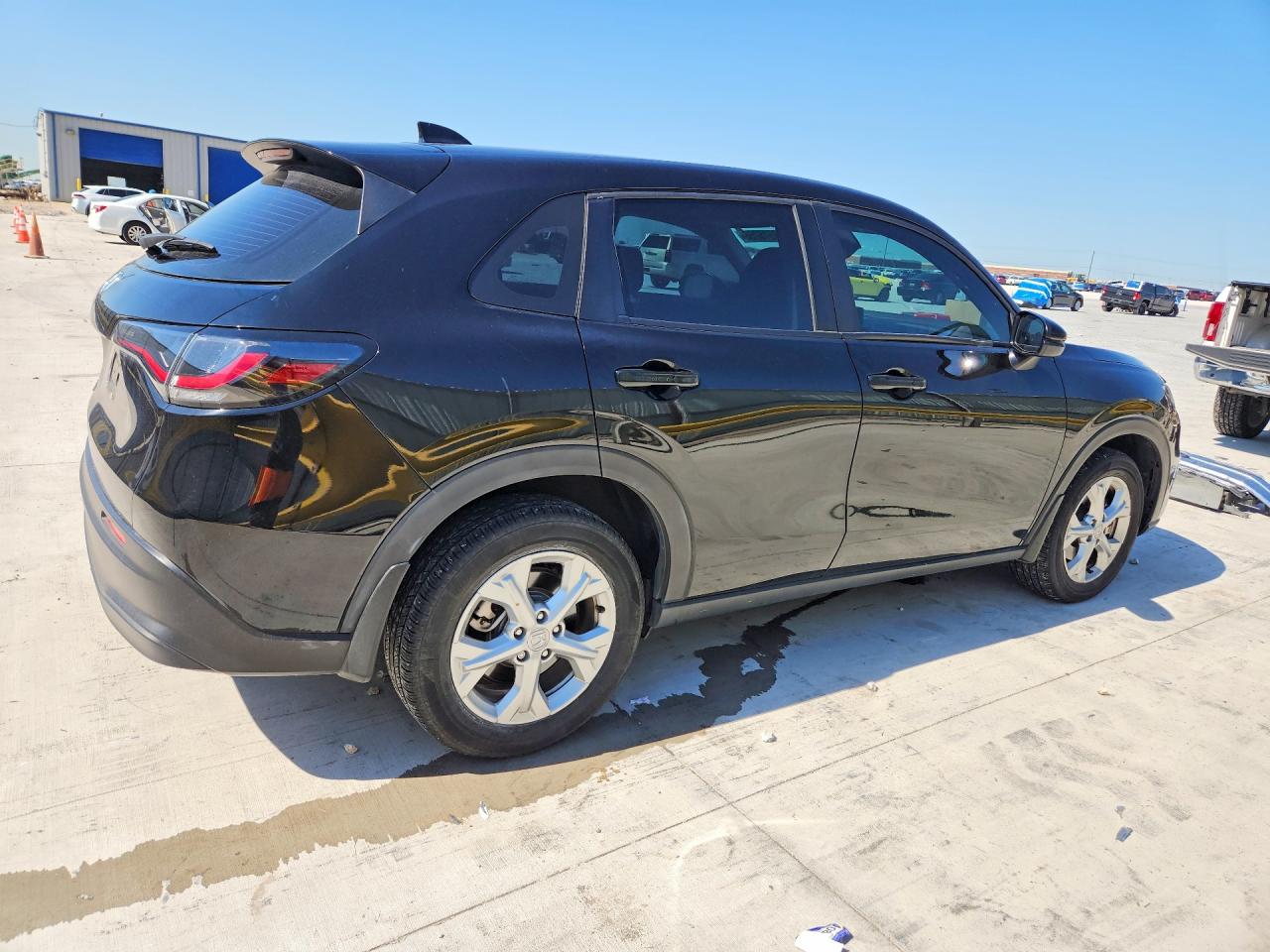 2024 HONDA HR-V LX photo 3