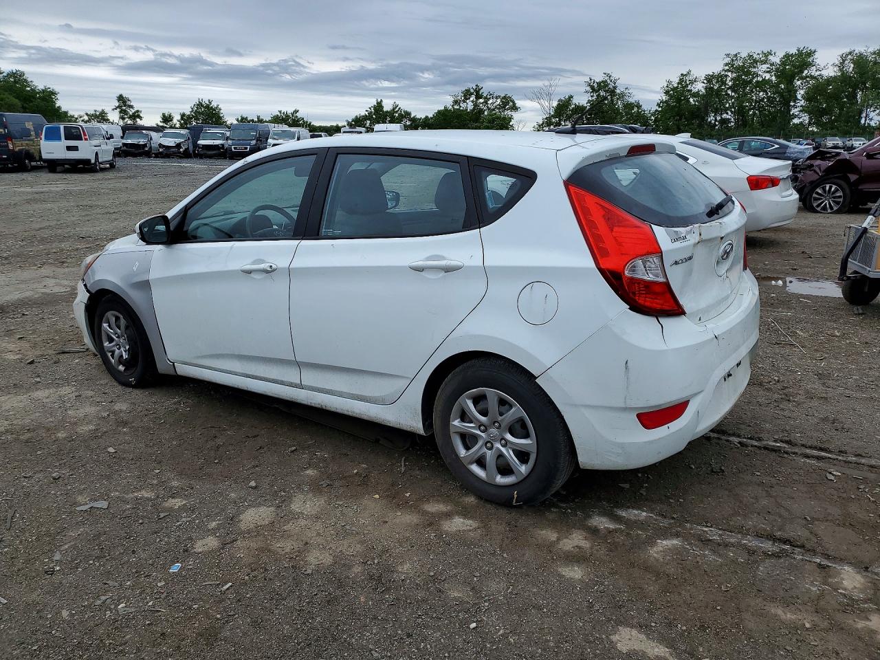 2014 HYUNDAI ACCENT GS photo 4
